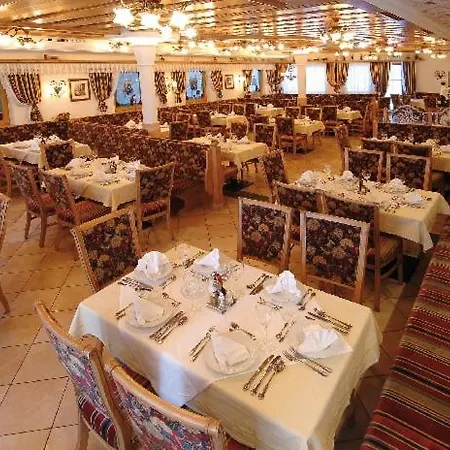 Auffacherhof מלון 4*